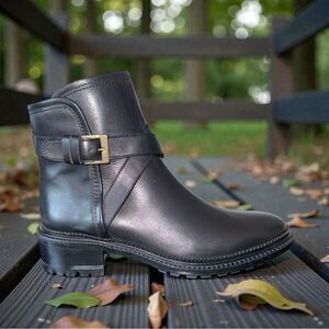 New In Box Aquatalia Oreena Boots Waterproof Leather Ankle Booties With Dustbag